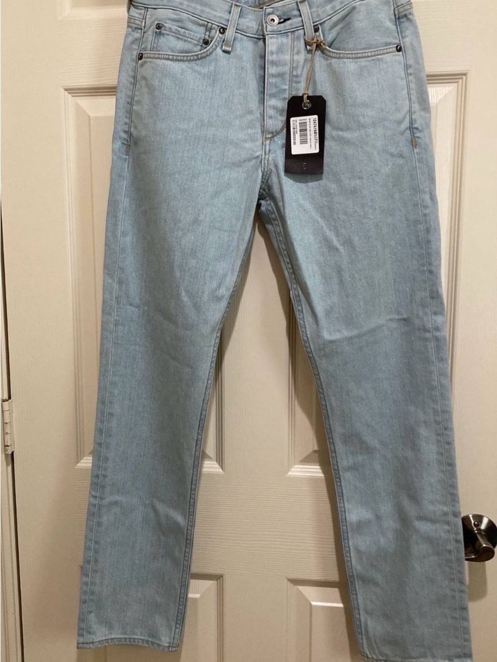 New rag & bone classic fit 3 men’s Light Blue Straight Jeans 29x 30